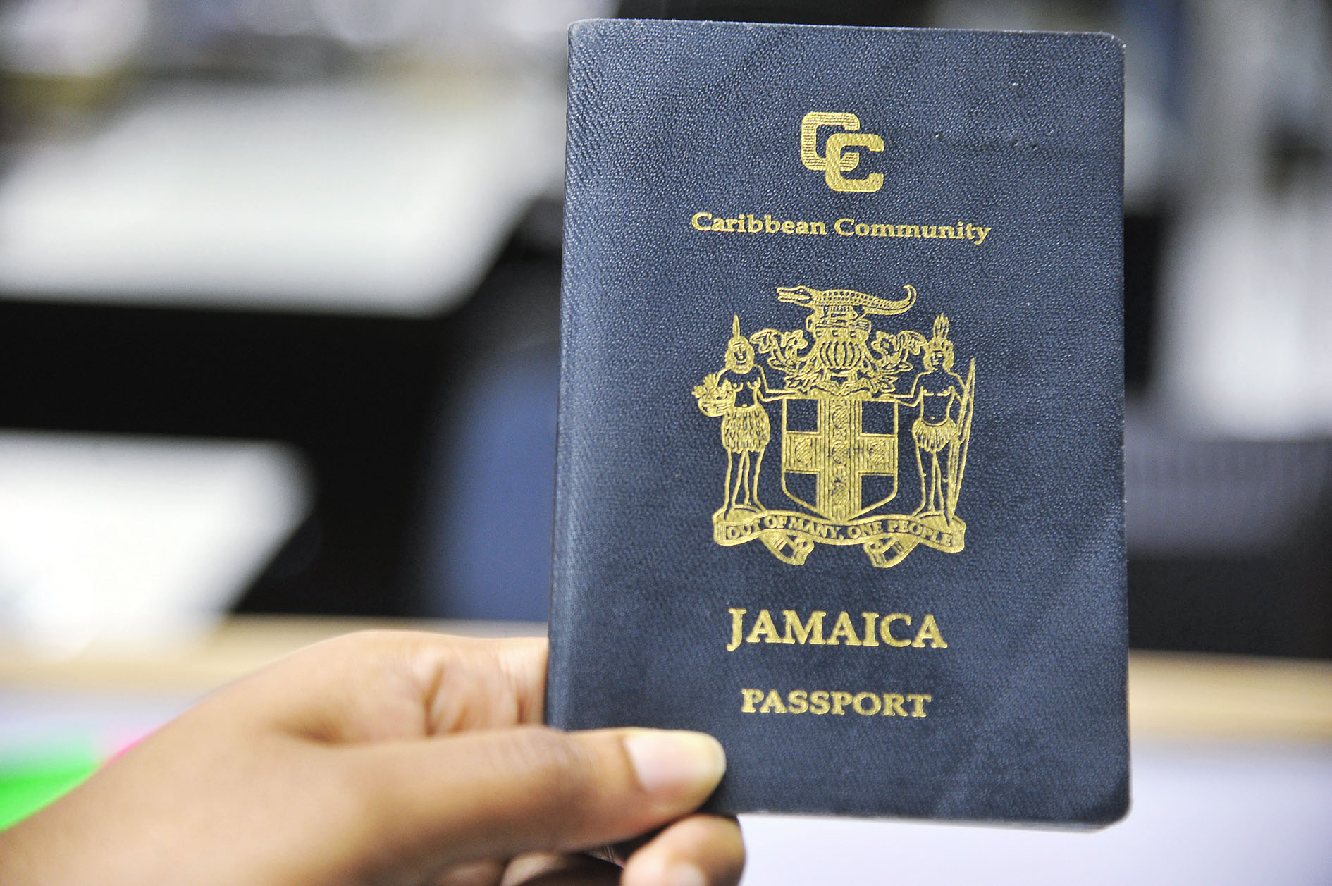 can jamaicans travel to usa without a visa